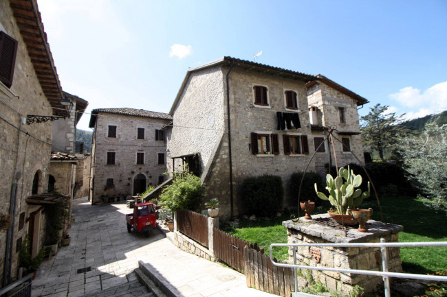 Casa Cielo Terra in vendita a Ascoli Piceno