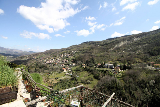Casa Cielo Terra in vendita a Ascoli Piceno