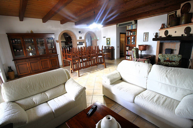 Villa in vendita a Ancarano