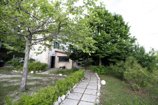 Casa indipendente in vendita a Ascoli Piceno