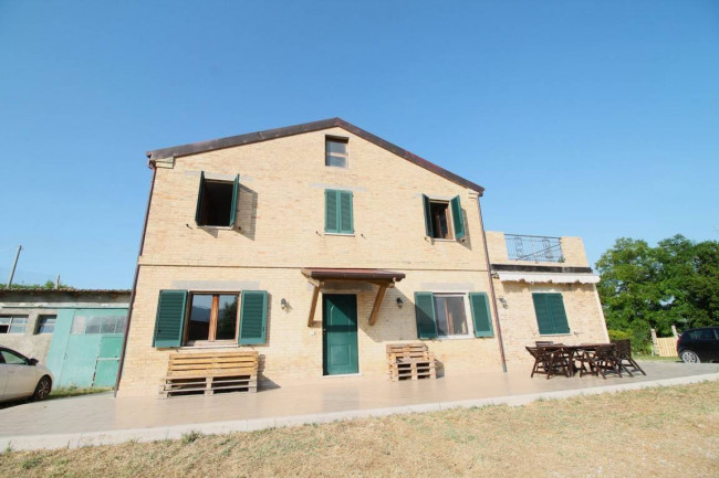 Rustico/Casale in vendita a Castignano