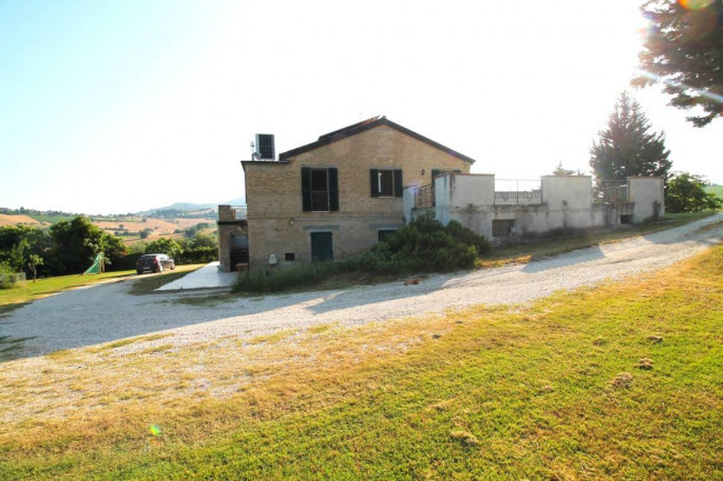 Rustico/Casale in vendita a Castignano