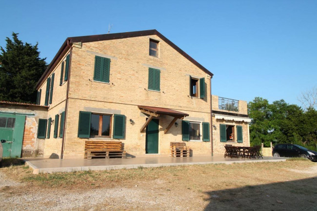 Rustico/Casale in vendita a Castignano