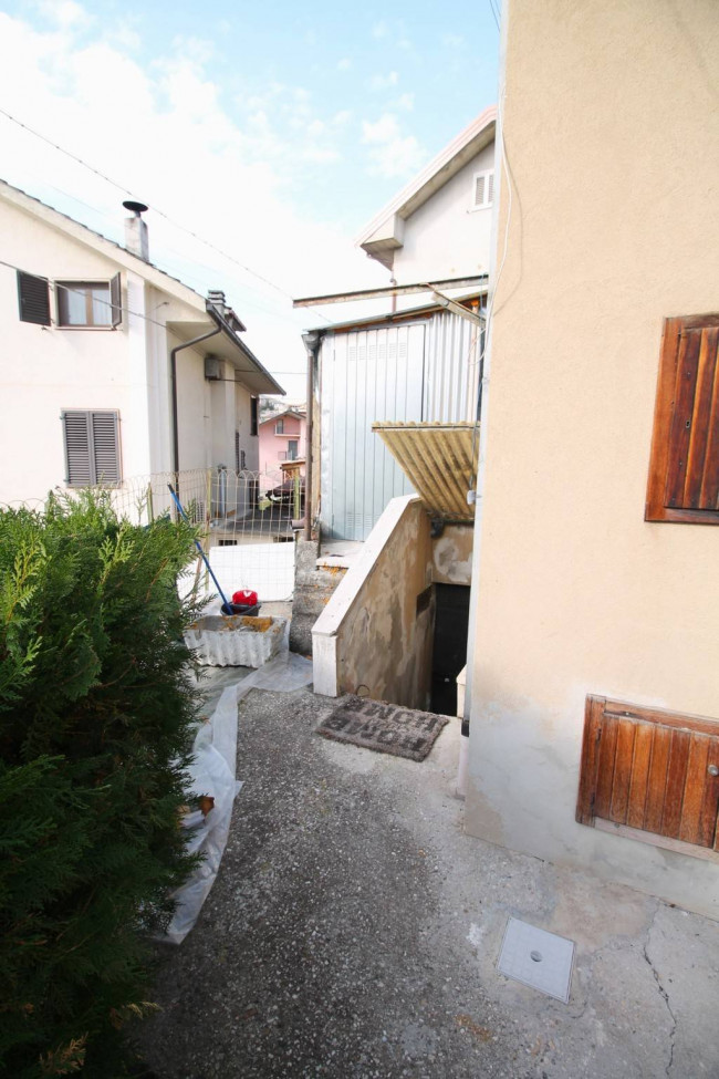 Casa singola in vendita a Folignano