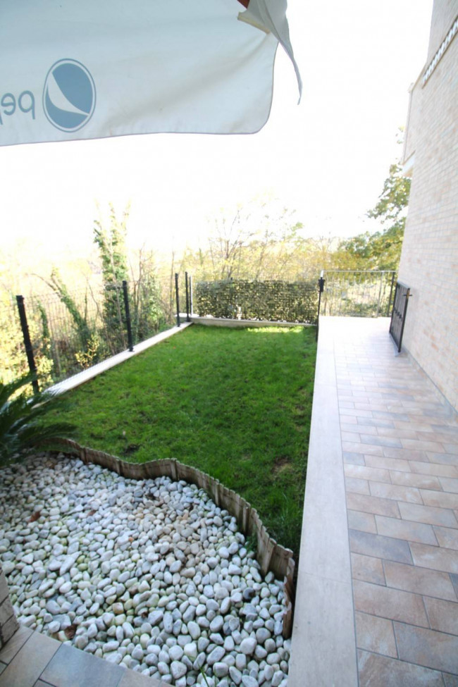 Appartamento in vendita a Folignano