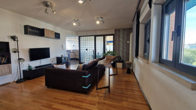 Appartamento in vendita a Sant'Egidio alla Vibrata