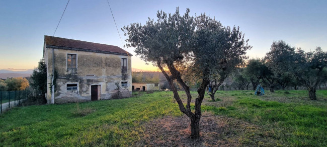 Rustico in vendita a Monteprandone
