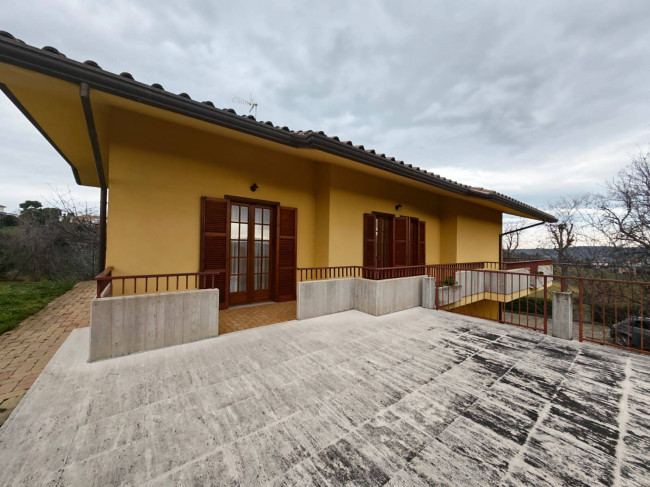 Villa in vendita a Sant'Omero
