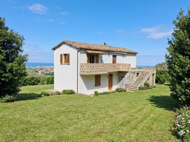 Appartamento in vendita a Colonnella