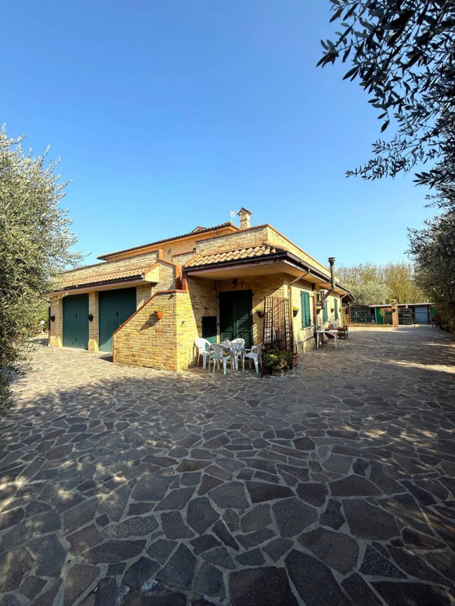 Villa in vendita a Spinetoli