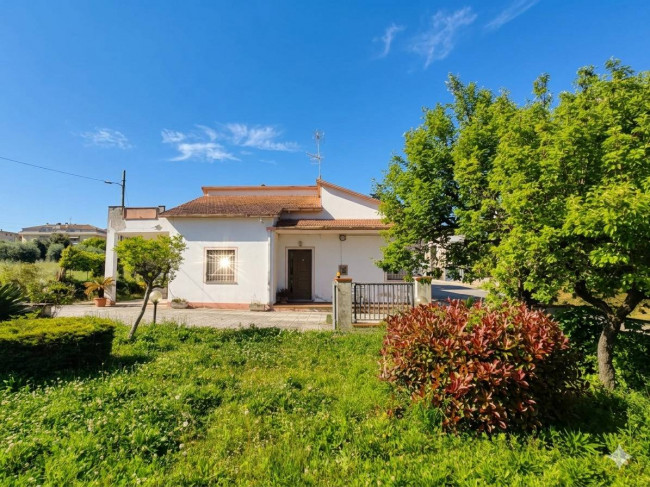 Casa indipendente in vendita a Nereto