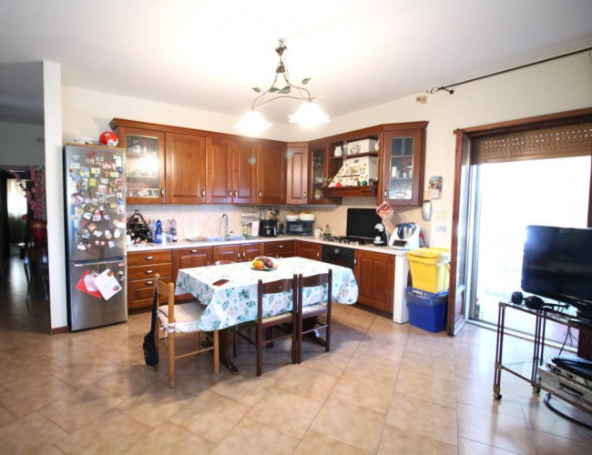 Appartamento in vendita a Colli del Tronto
