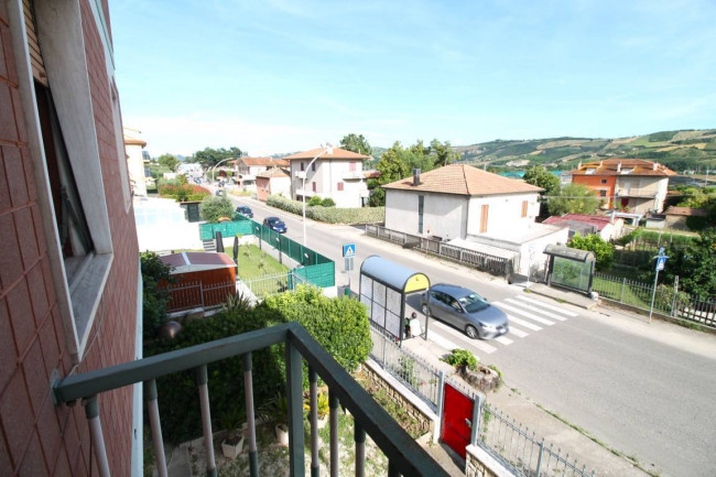 Appartamento in vendita a Colli del Tronto