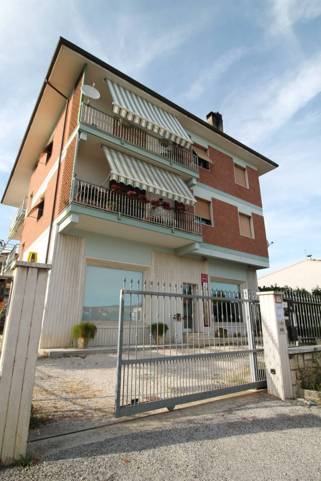 Appartamento in vendita a Colli del Tronto