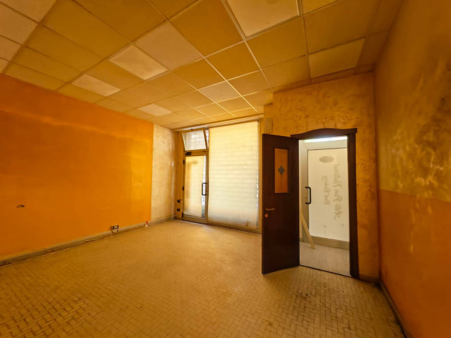 Locale commerciale in vendita a San Benedetto del Tronto