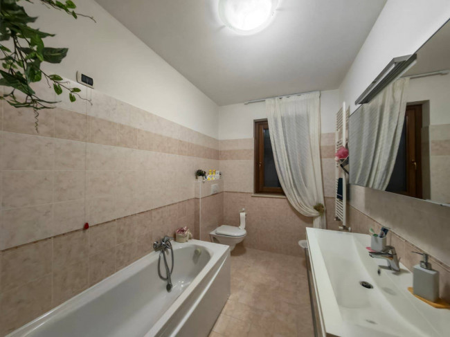 Appartamento in vendita a Nereto