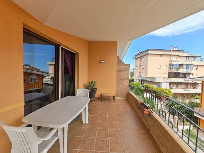 Appartamento in vendita a Nereto