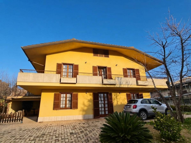 Villa in vendita a Sant'Omero