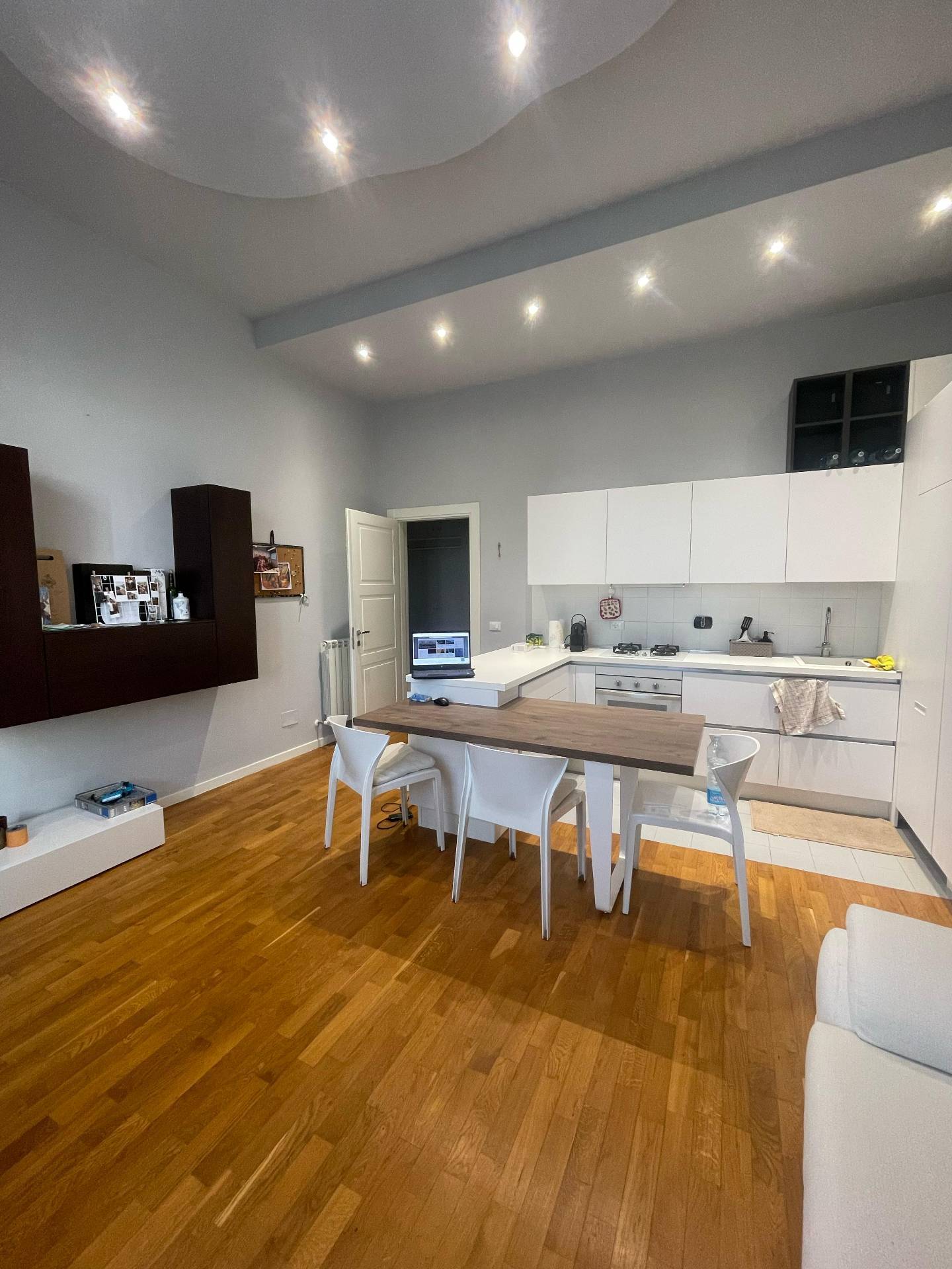 Appartamento in vendita a Livorno