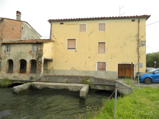 Casa indipendente in vendita a San Cassiano A Vico, Lucca (LU)