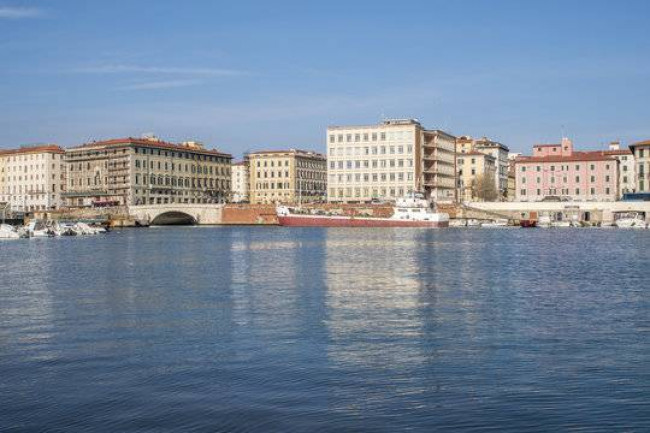 Attività commerciale in affitto a Porta A Mare, Livorno (LI)