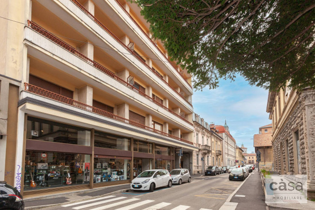 Appartamento in vendita a Varese