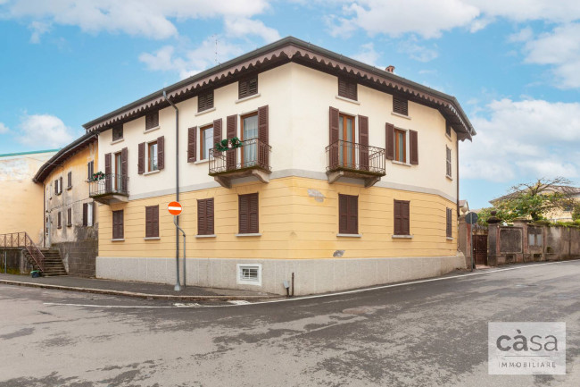 Porzione di Casa in vendita a Vedano Olona