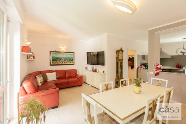 Appartamento in vendita a Vedano Olona