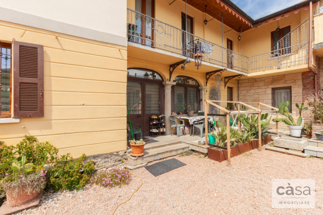 Appartamento in vendita a Vedano Olona