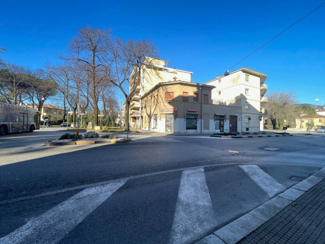 Locale commerciale in vendita a Gorizia