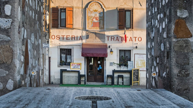 Attività commerciale in vendita a Campoformido