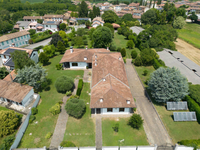 Villa in vendita a San Vito al Torre