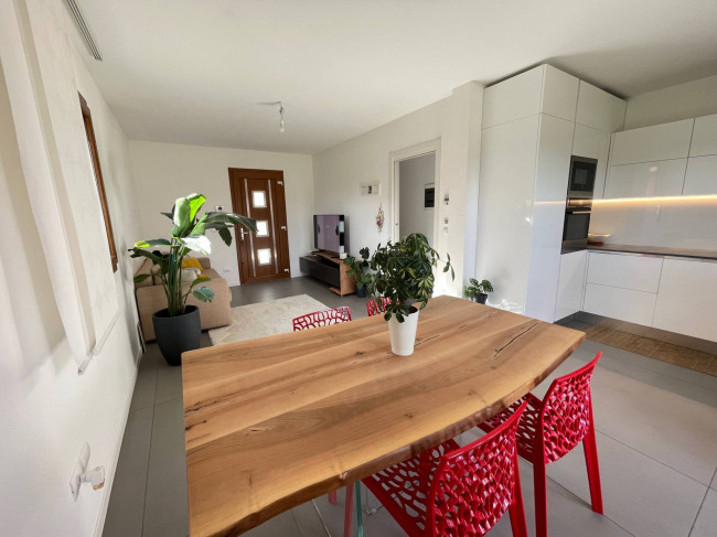 Villette a schiera in vendita a Reana del Rojale