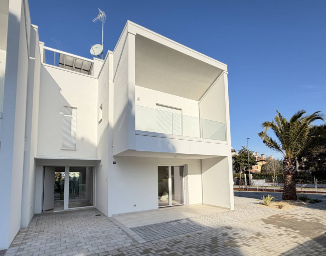 Villette a schiera in vendita a Lignano Sabbiadoro