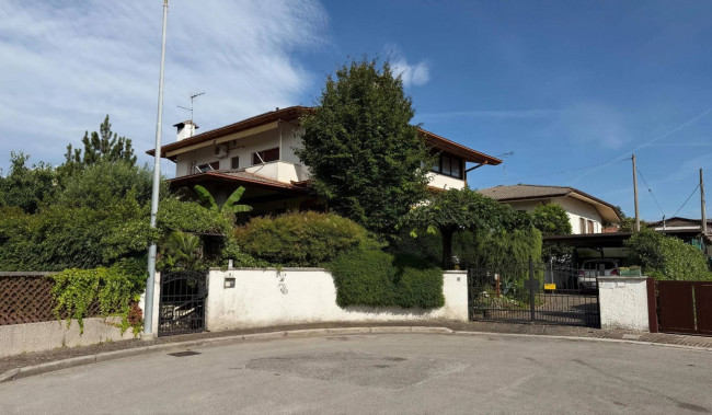 Villa in vendita a Udine