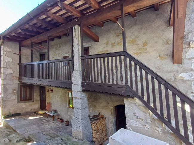 Rustico in vendita a Savogna