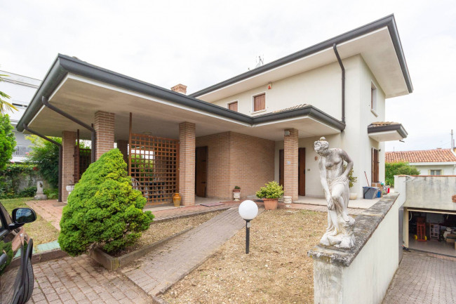 Villa in vendita a Pordenone (PN)