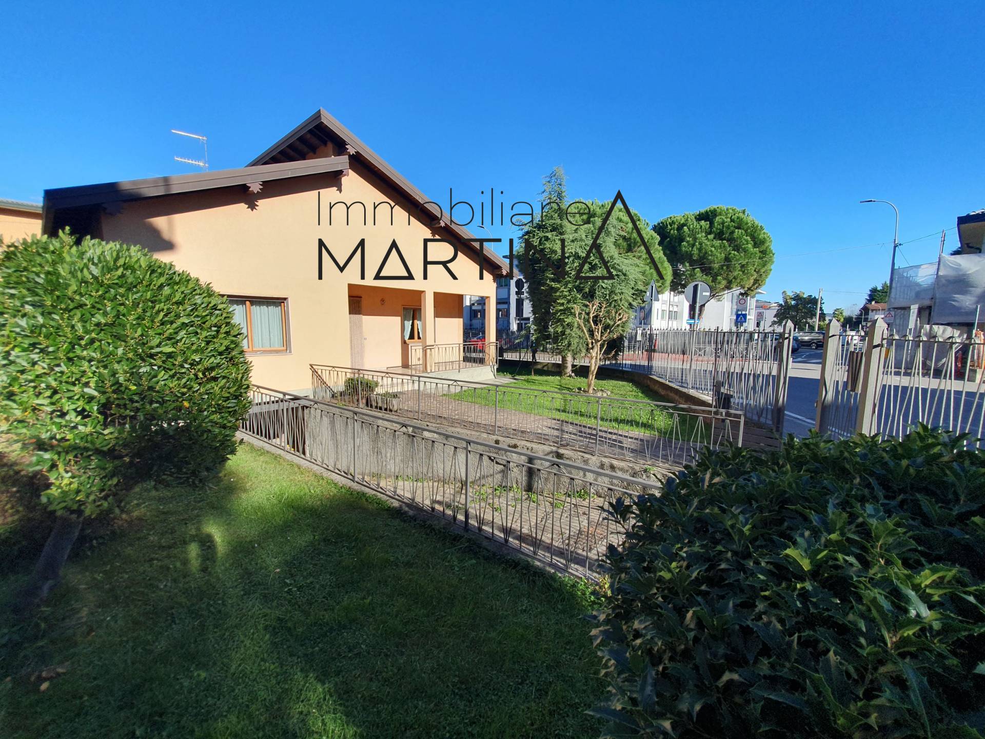 Villa singola in vendita a Albano Sant'Alessandro