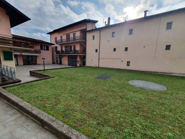 Box o garage in vendita a Pedrengo