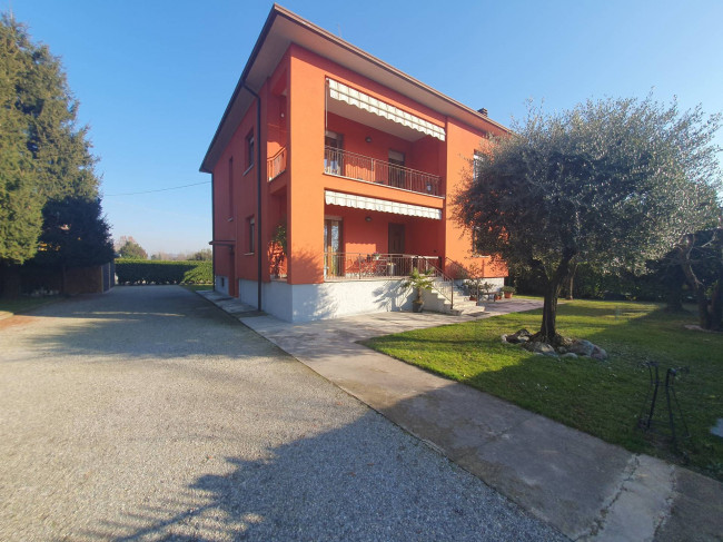 Villa singola in vendita a Seriate