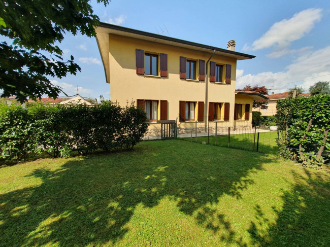 Villa singola in vendita a Pedrengo
