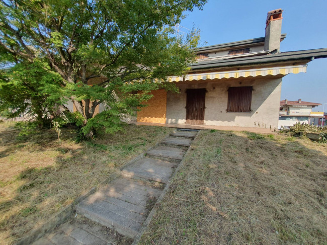 Villa a schiera di testa in vendita a Pedrengo