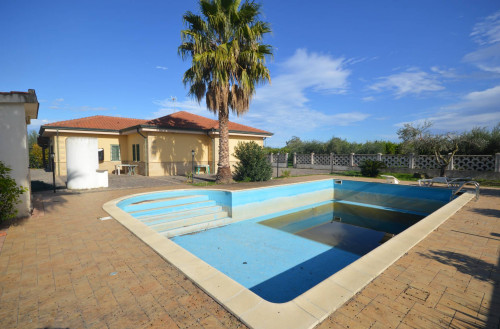 Villa singola in vendita a Corigliano-Rossano