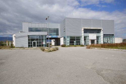 Capannone Industriale in vendita a Rende