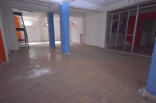 Locale Commerciale in affitto a Corigliano-Rossano