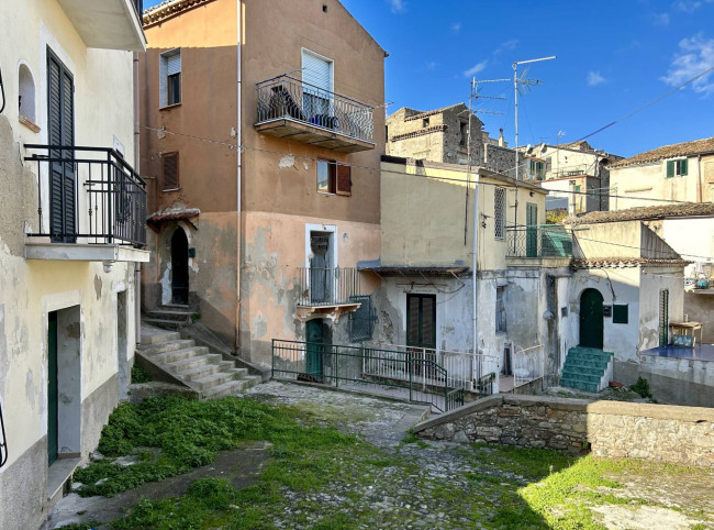 Casa Semindipendente in vendita a Corigliano-Rossano