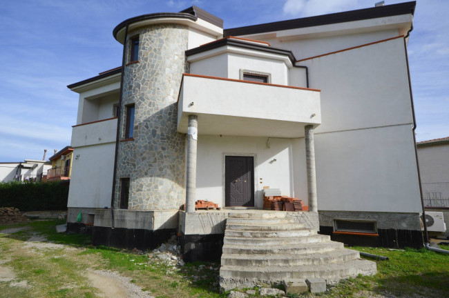 Villa singola in vendita a Corigliano-Rossano