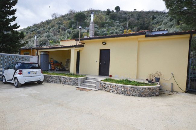 Casa Semindipendente in vendita a Corigliano-Rossano