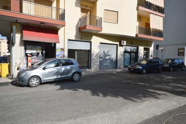 Locale Commerciale in affitto a Corigliano-Rossano