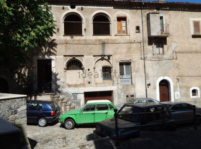 Casa Indipendente in vendita a Civita